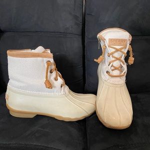 sperry sparkly duck boots!!